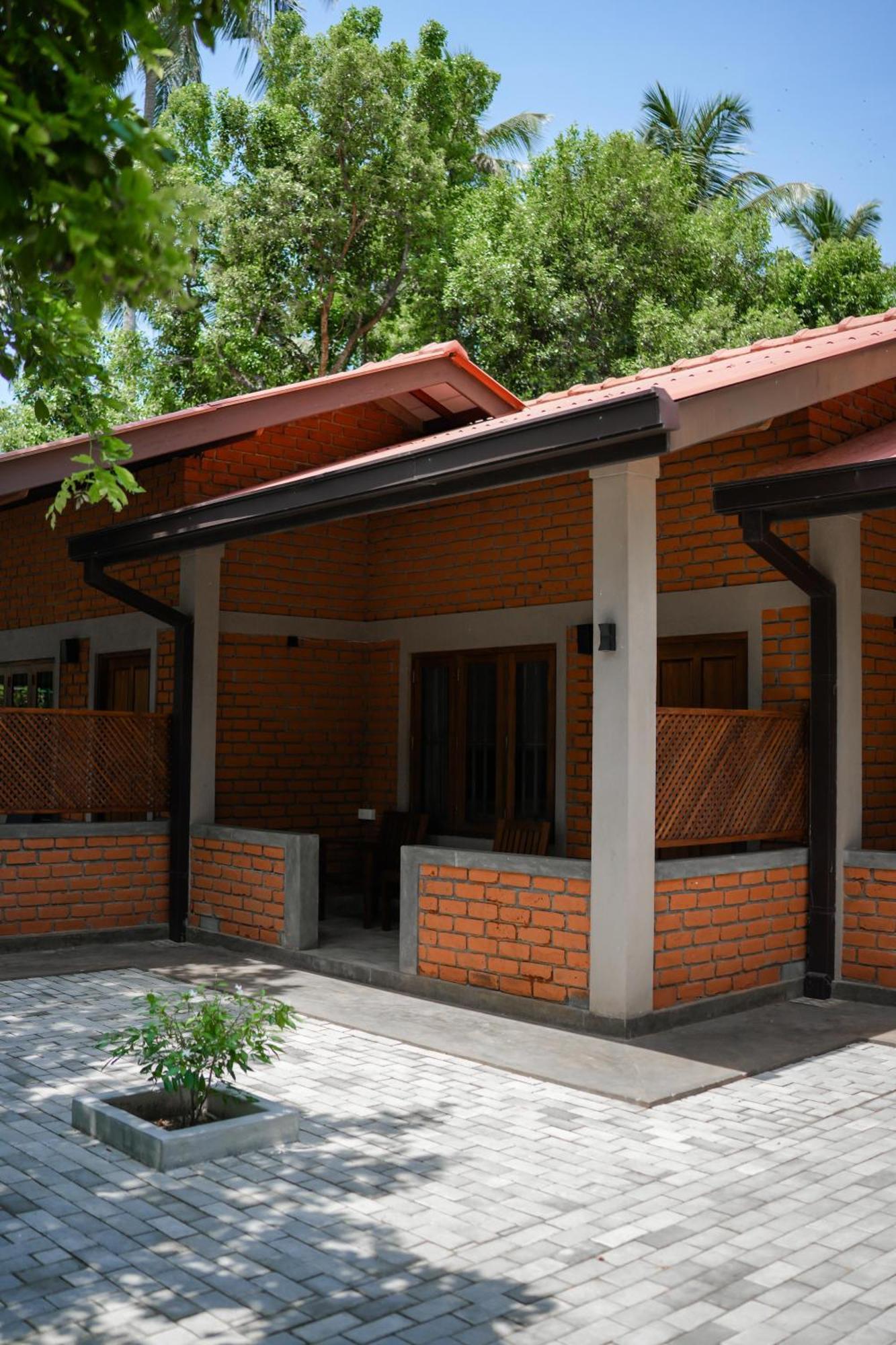 Malala Retreat Hotel Хамбантота Екстериор снимка